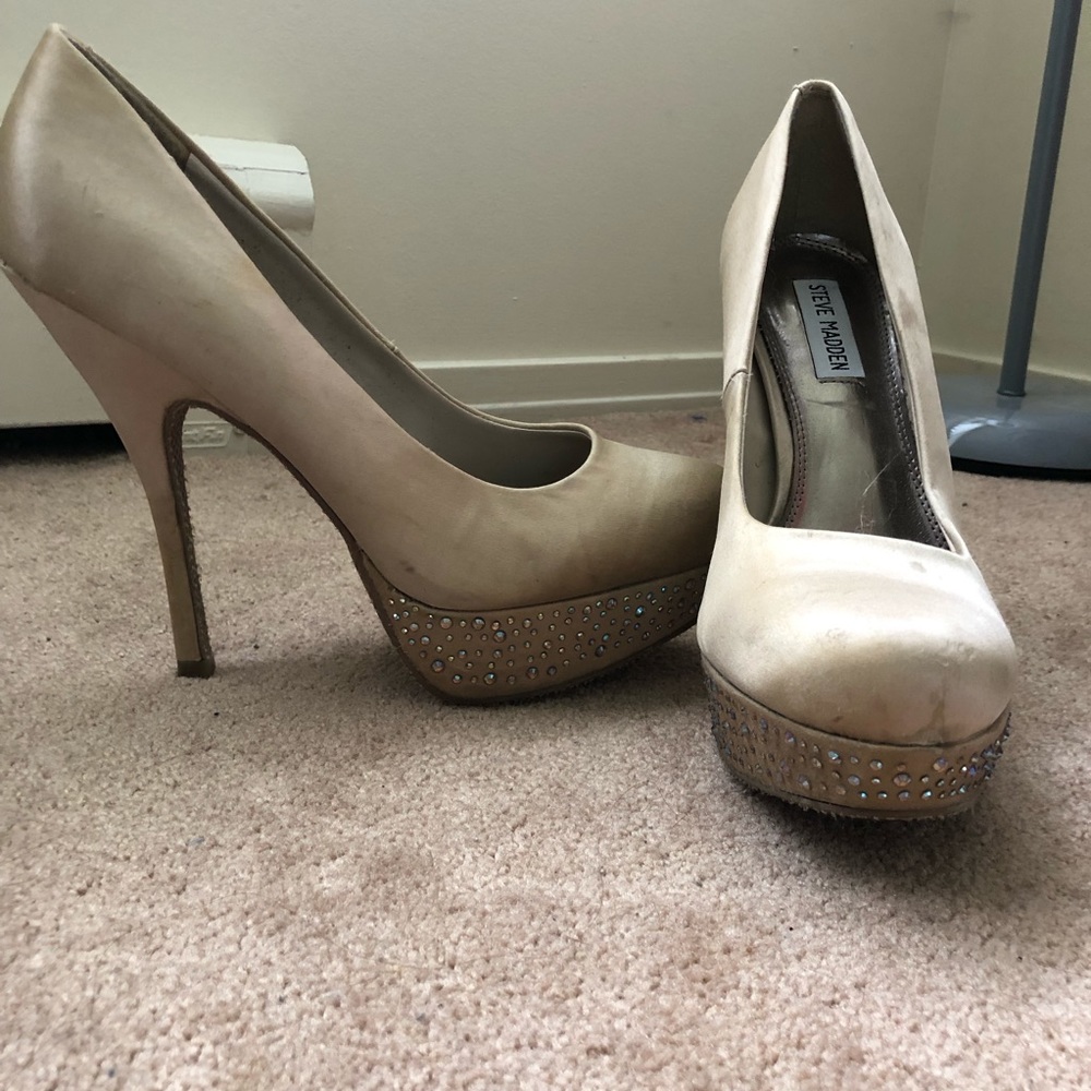 Steve Madden pumps